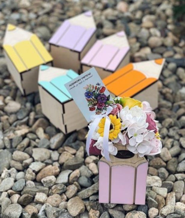 Pencil Shape Box Holder